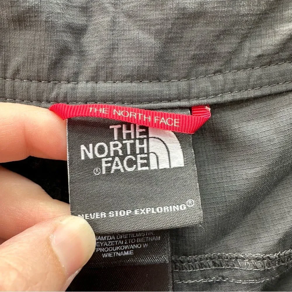 The North Face TNF grey hiking outdoor adventure athletic shorts cargo men's 28.